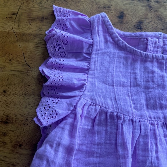 New! Cat & Jack 2pc ruffle sleeve tops - Picture 3 of 7